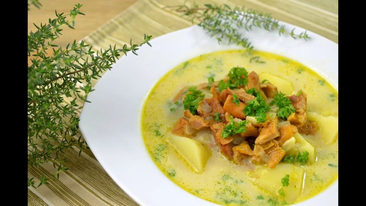 Zdjęcie Jak zrobić zupę z kurek, aby zachwycić smakiem i aromatem