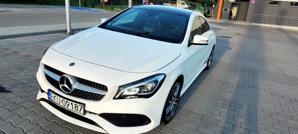 Zdjęcie Mercedes-Benz CLA AMG - moc, osiągi i różnice między modelami