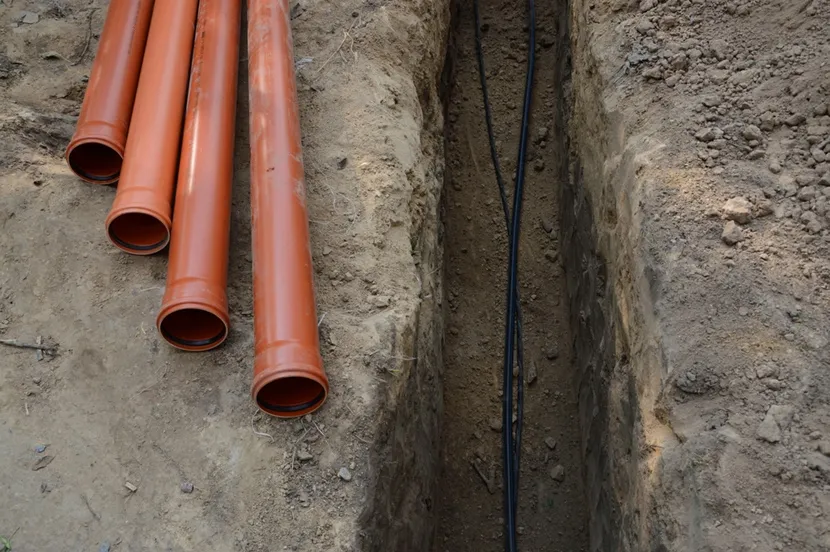 Zdjęcie Na jaką głębokość zakopać kabel elektryczny, aby uniknąć problemów?