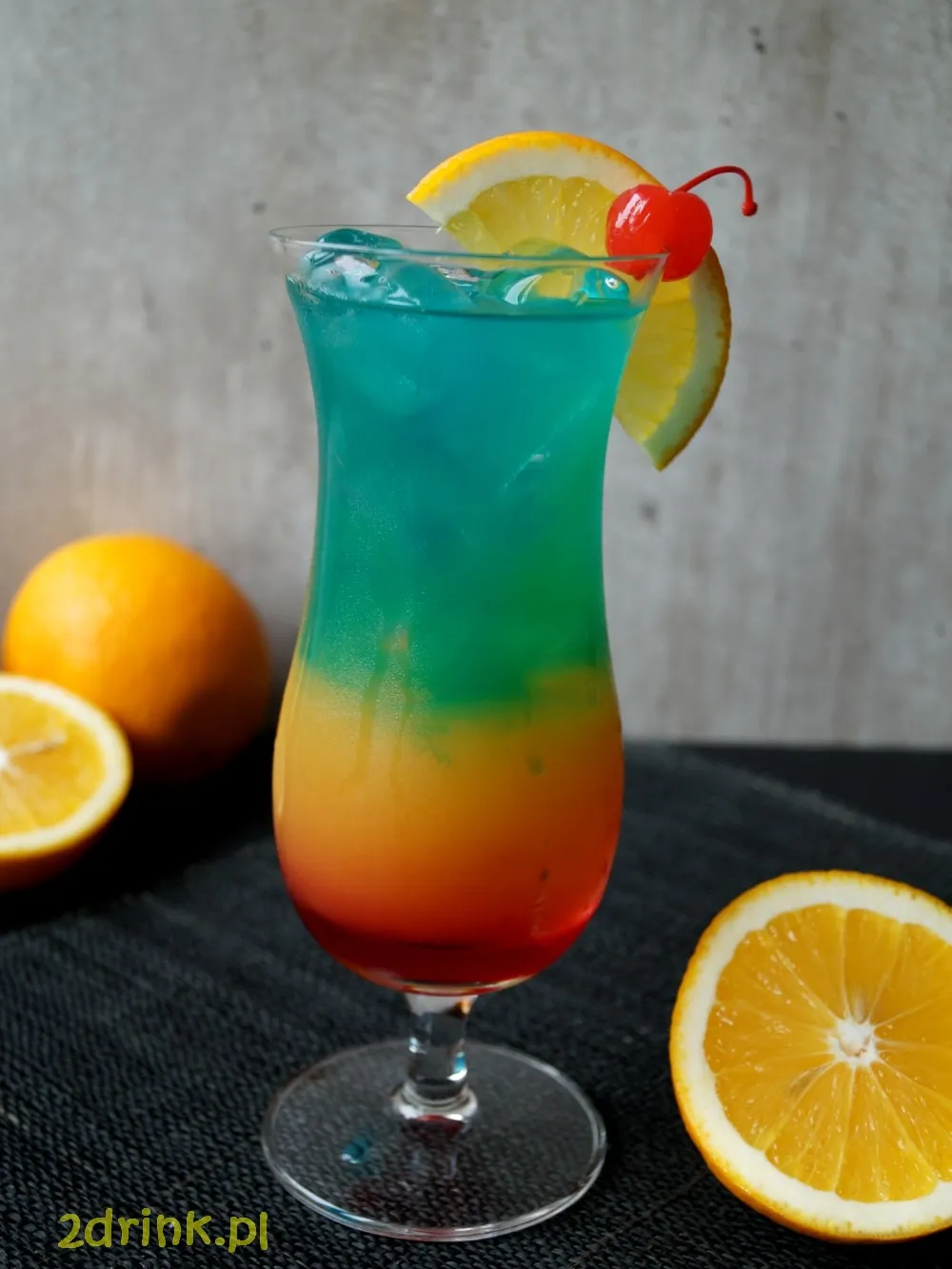 Zdjęcie Najlepsze drinki z blue curacao i grenadiną, które zachwycą smakami