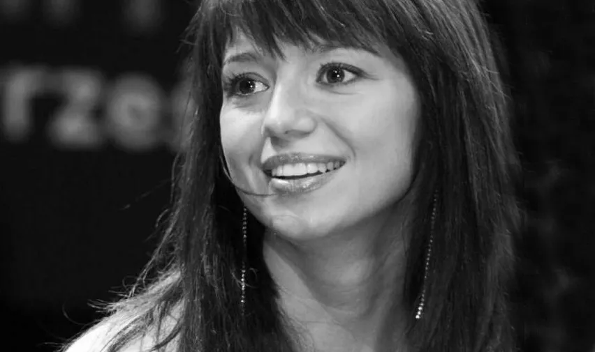 Zdjęcie Kto gra Annę Przybylską w filmie Ania? Prawda o tej produkcji