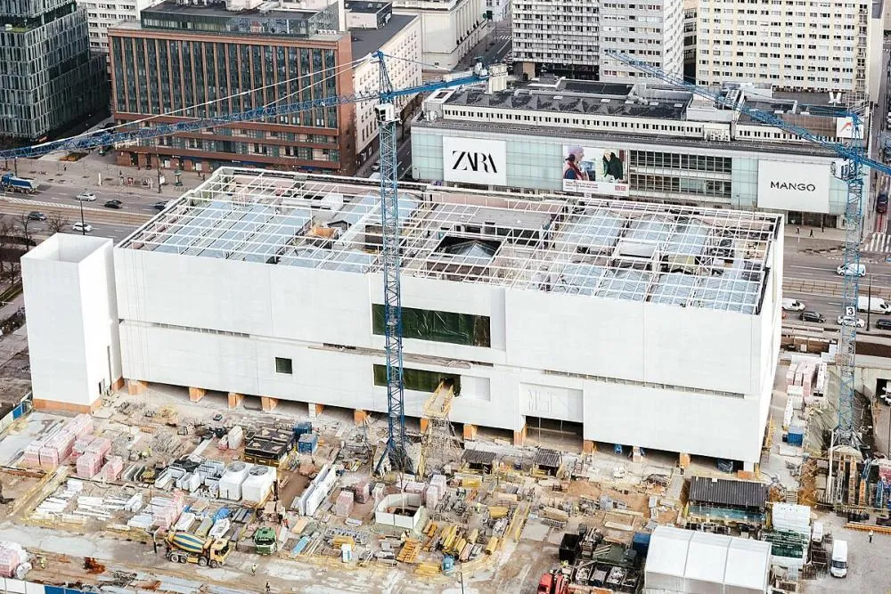 Zdjęcie Muzeum sztuki nowoczesnej w Warszawie: kontrowersje i architektura