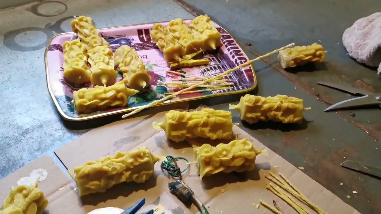Zdjęcie Jak łatwo zrobić świece z wosku pszczelego DIY w domu i cieszyć się nimi
