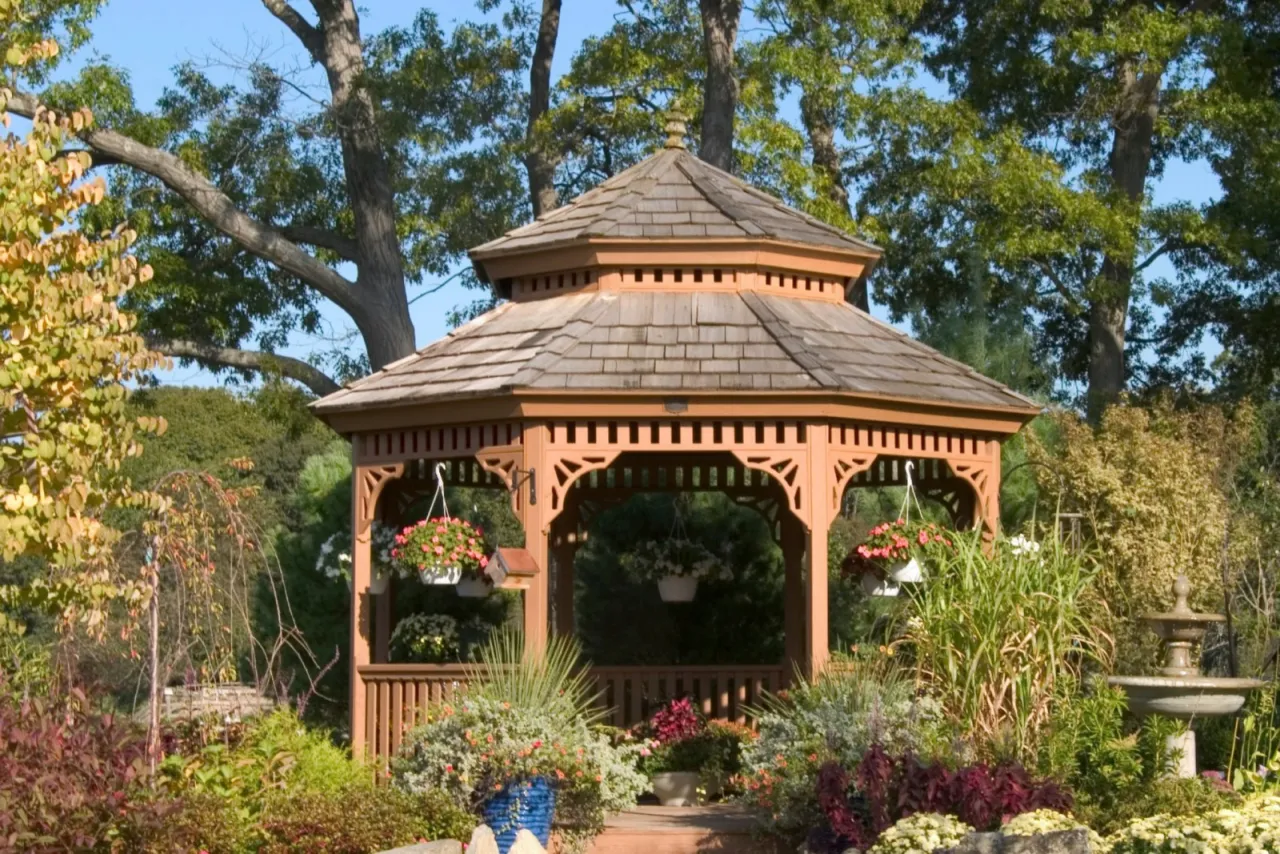 Zielony Dworek Kraśnik piękny ogr&oacute;d altany