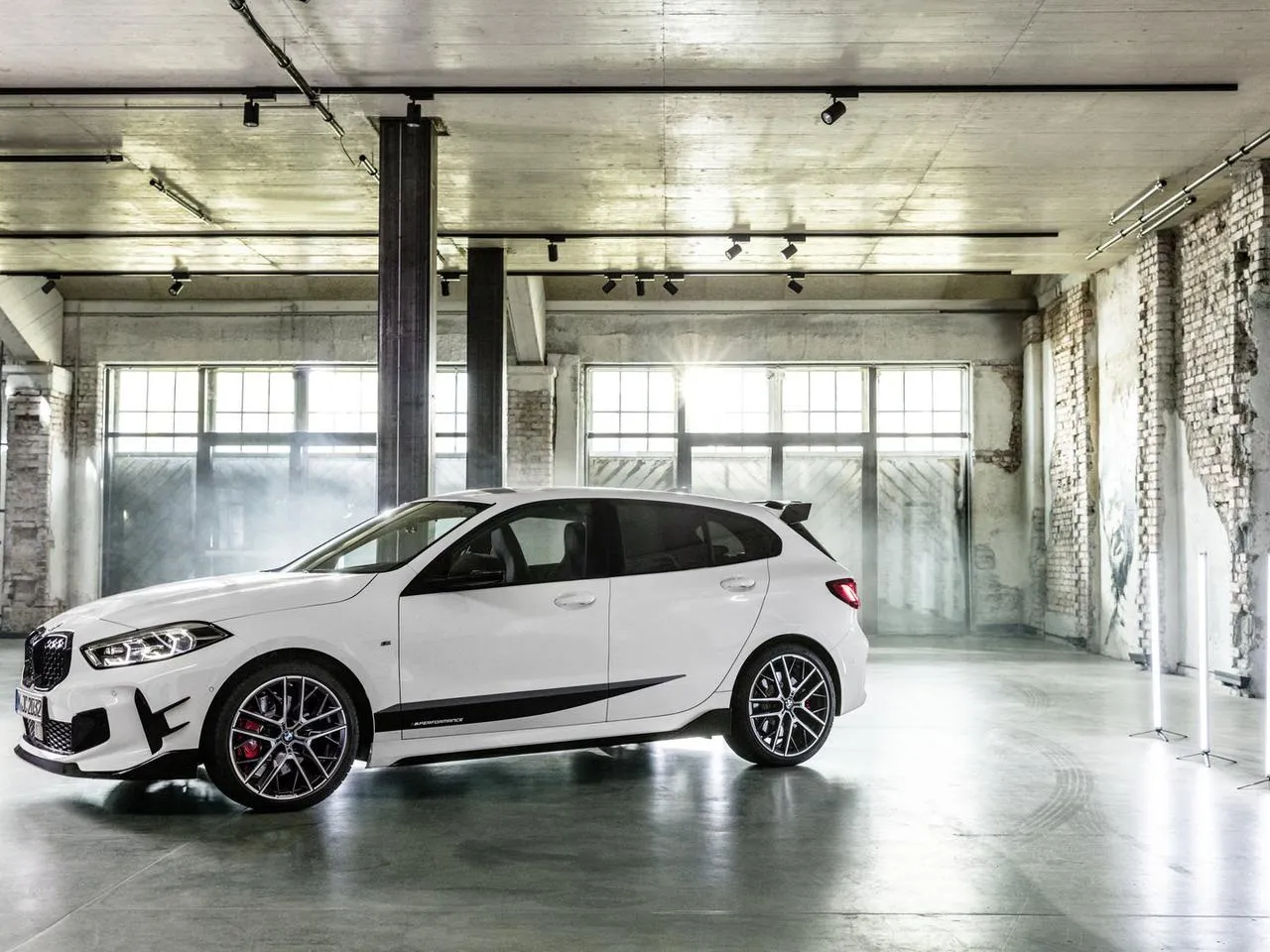 BMW Serii 1 M Pakiet r&oacute;żnice wizualne oryginalny nieoryginalny