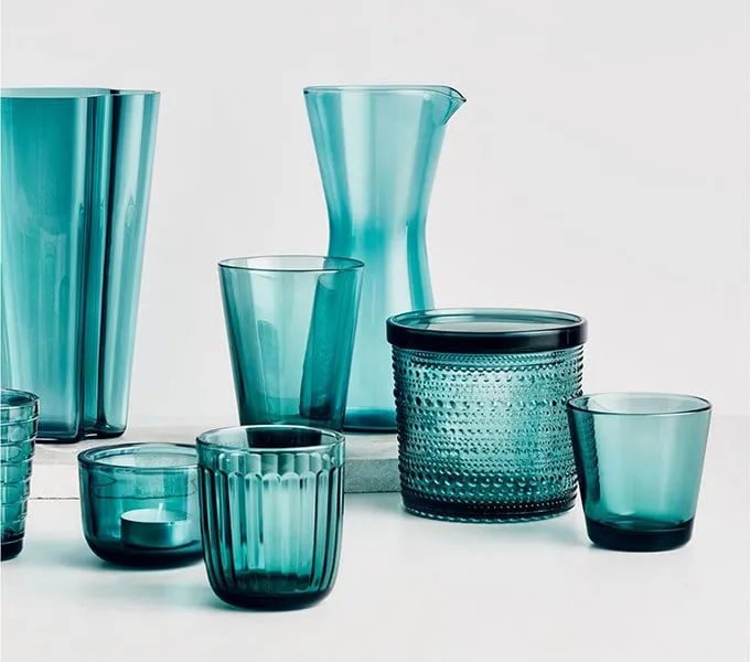 różne rodzaje szkła do szklanek (sodowo-wapniowe, borokrzemowe, krystalina, z recyklingu)