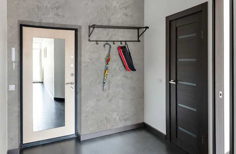 Beton architektoniczny w przedpokoju