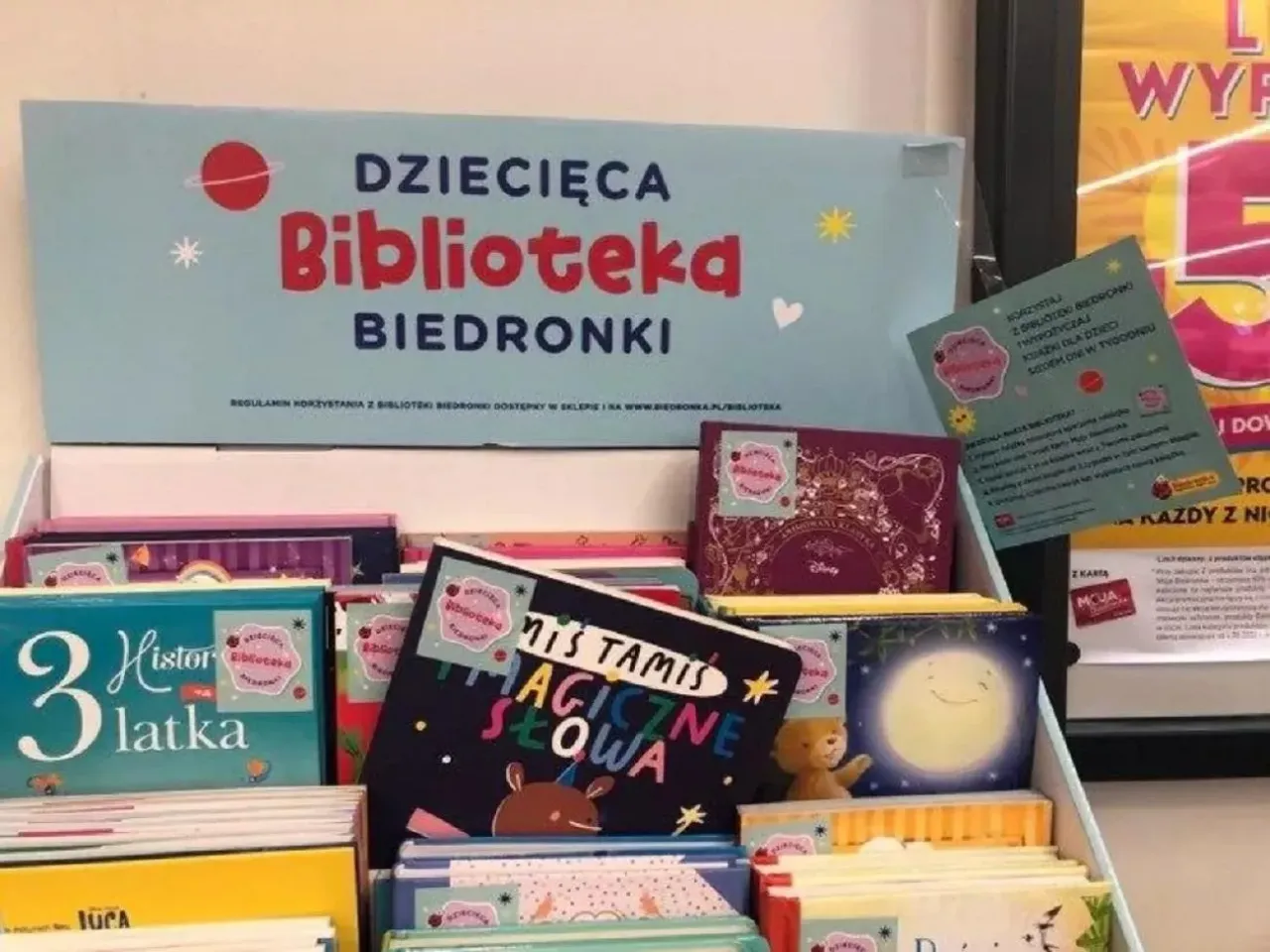 Dziecięca Biblioteka Biedronki punkt wypożyczania