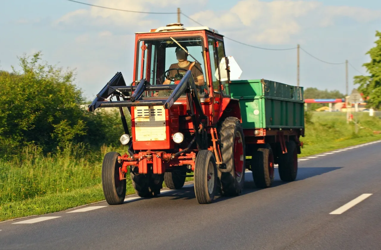 mandat za brak przeglądu ciągnika kontrola drogowa