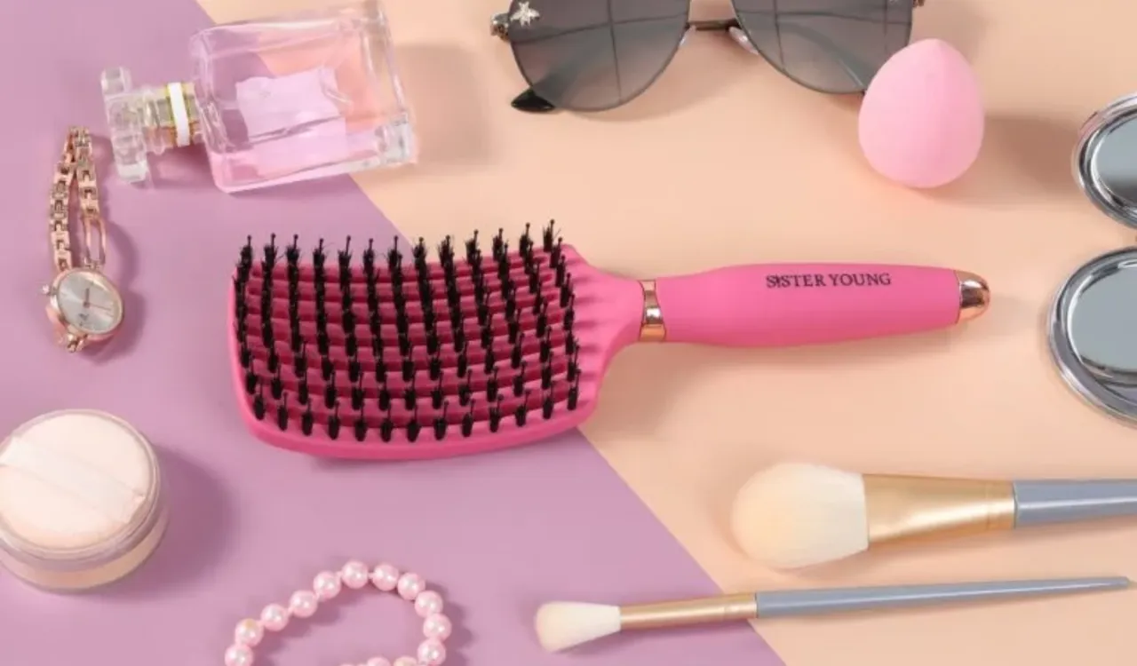 Różowa szczotka do włosów