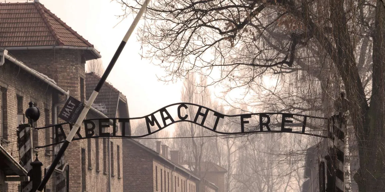 Zdjęcie Gdzie znajduje się obóz Auschwitz-Birkenau? Odkryj jego mroczną historię