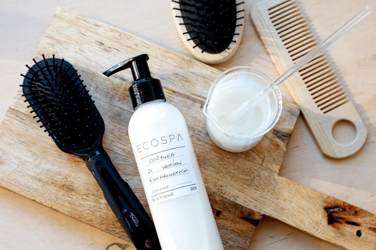 Domowe składniki do pielęgnacji włos&oacute;w, naturalne maski DIY