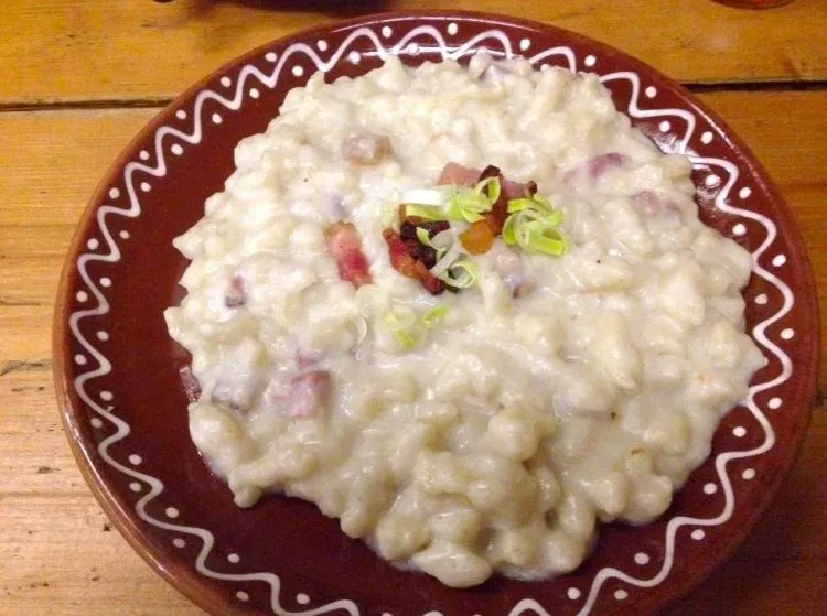 Bryndzové halušky, tradycyjne danie słowackie