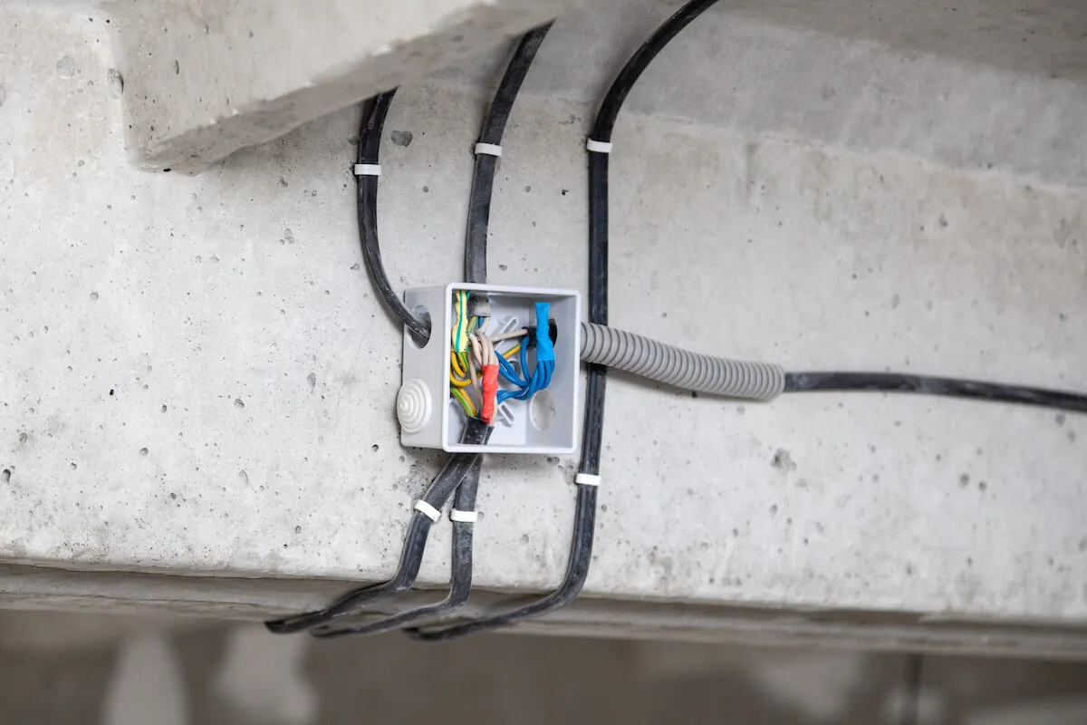 Niebezpieczna instalacja elektryczna dom