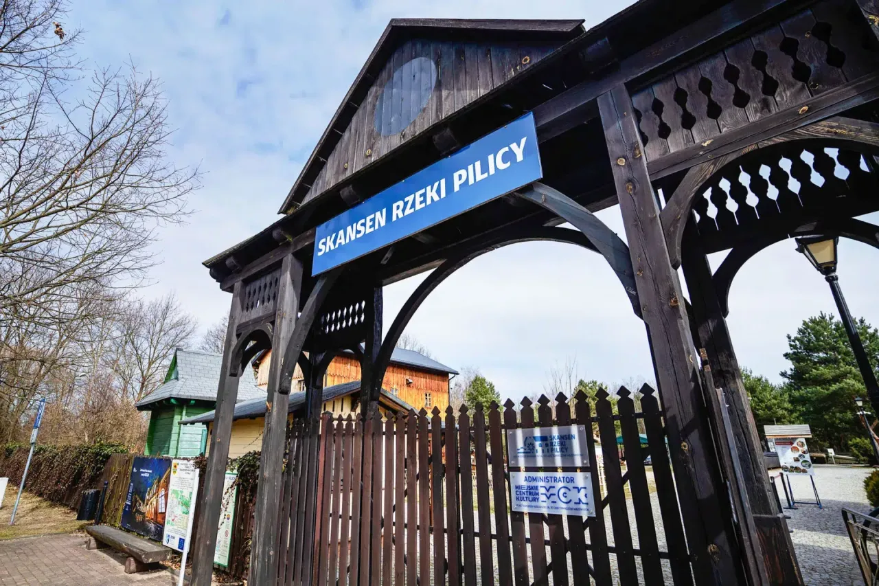 Mapa dojazdu do Skansenu Rzeki Pilicy z parkingiem