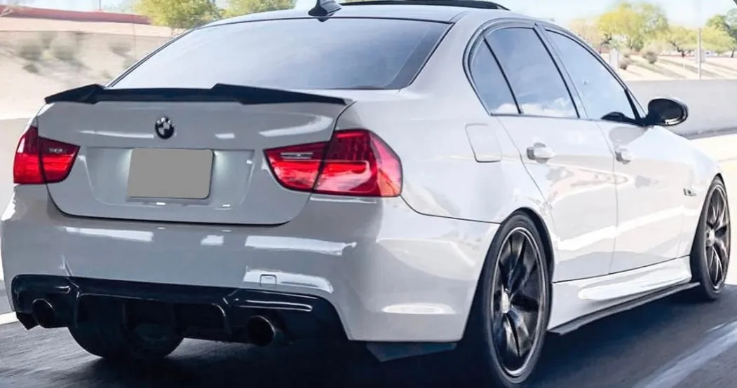 BMW E90 spoilery por&oacute;wnanie styl&oacute;w M Pakiet CSL M4