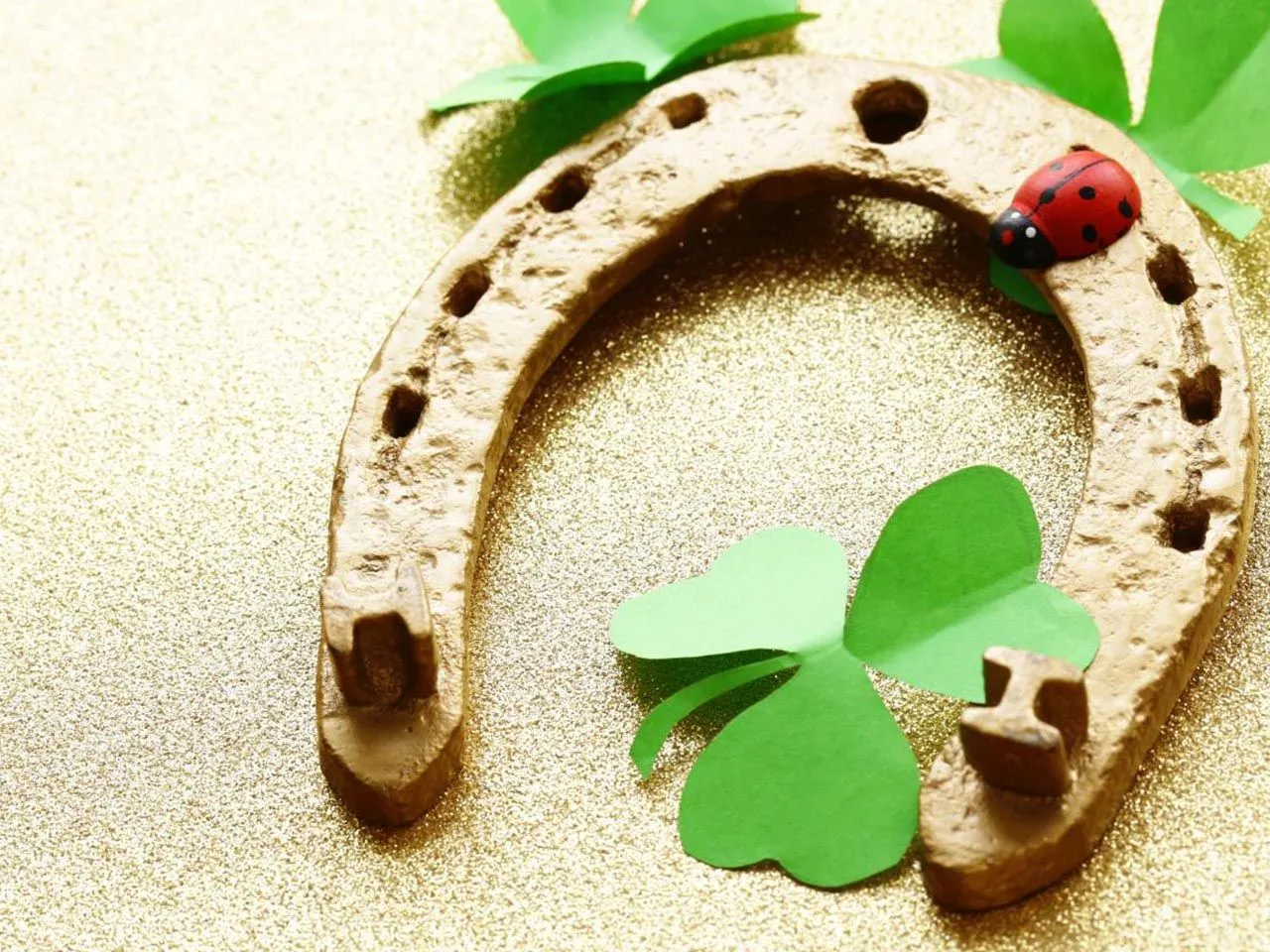 przedmioty przynoszące szczęście do domu, talizmany szczęścia