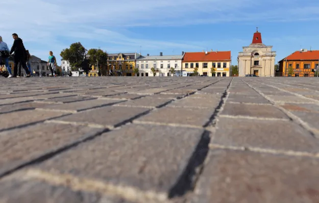 Zdjęcie Jak położyć schody granitowe: Kompletny poradnik krok po kroku