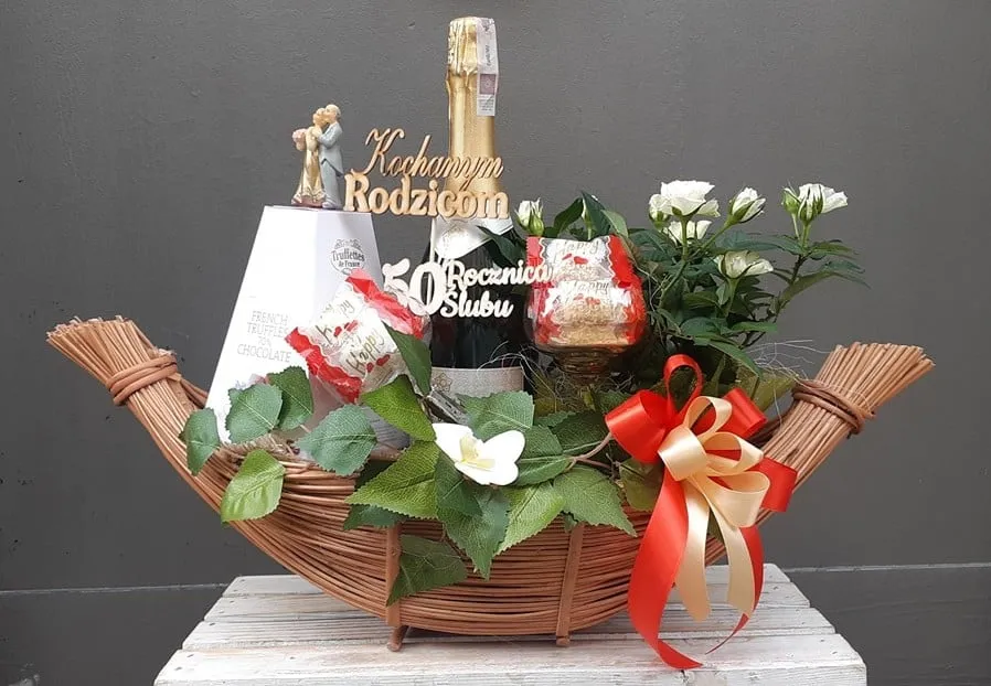 kosz kwiatów na 50 rocznicę ślubu