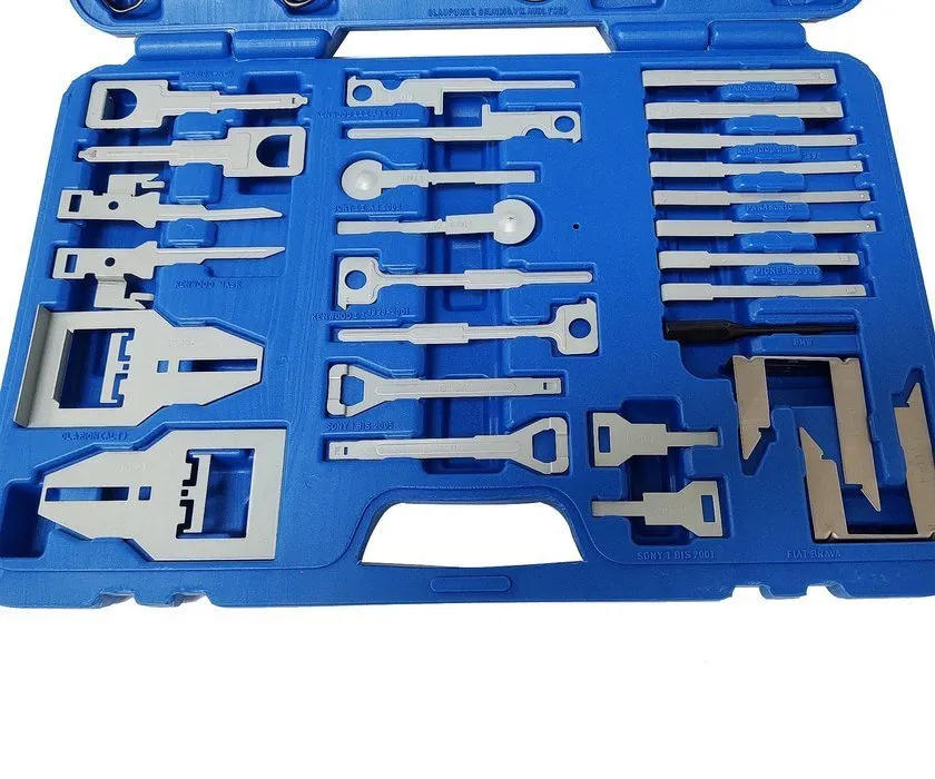 narzędzia do montażu radia samochodowego