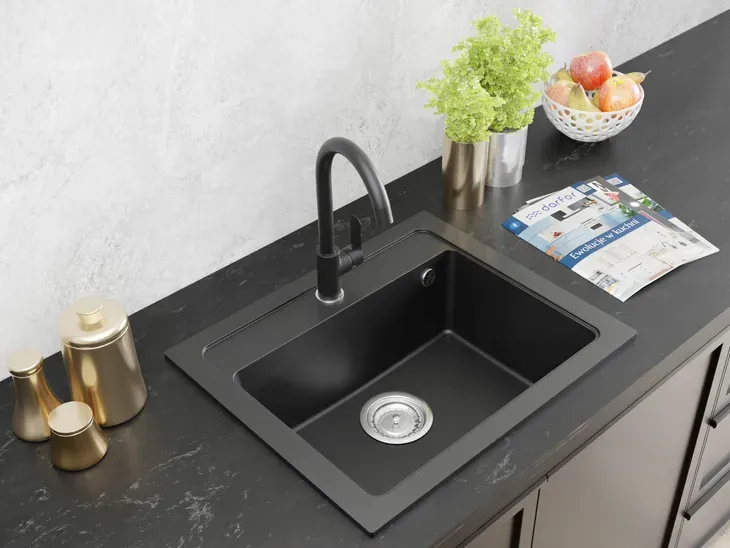 zlew czarny z baterią czarną i chromową