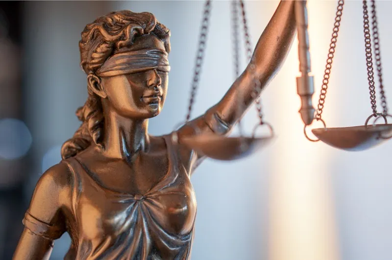 klauzula rebus sic stantibus grafika