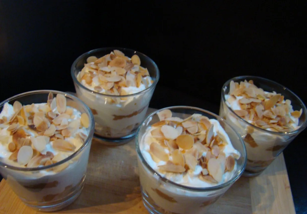 Desery z kajmakiem i masą krówkową