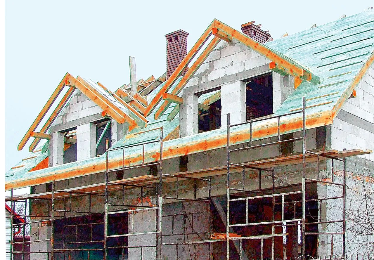 różnica remont przebudowa odbudowa dachu