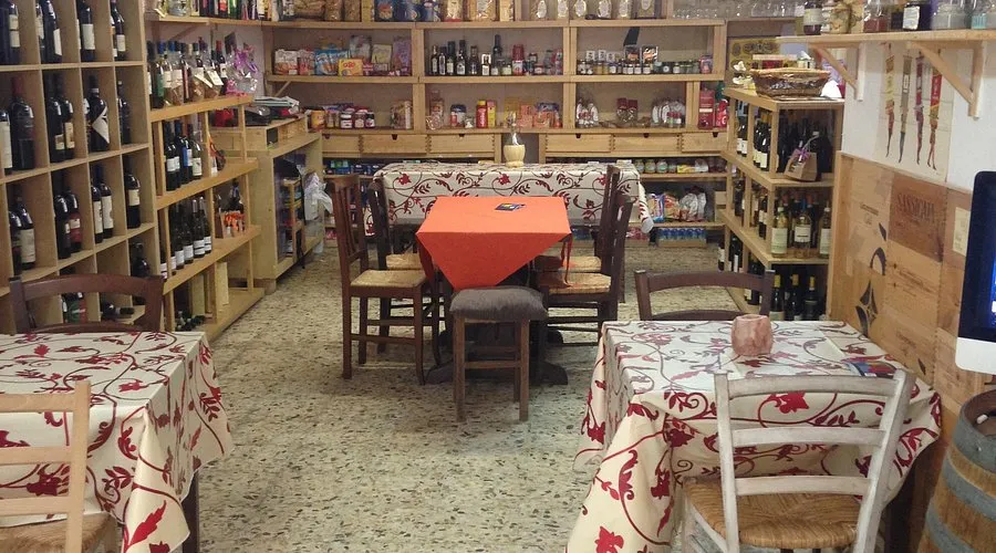 Antica puteca napoletana interno bottega tradizionale