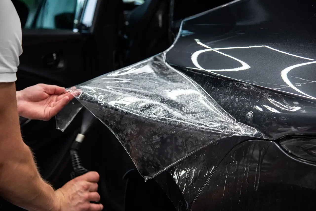 Czynniki wpływające na koszt oklejania samochodu