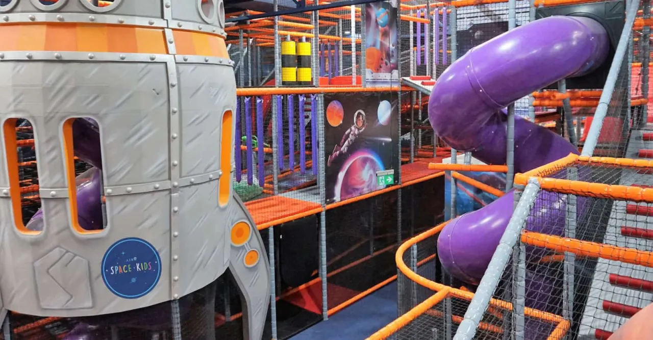 Rodzinne atrakcje pod Warszawą, parki rozrywki dla dzieci