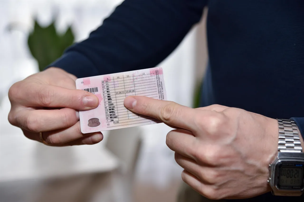 Kalendarz z datami 2028-2033