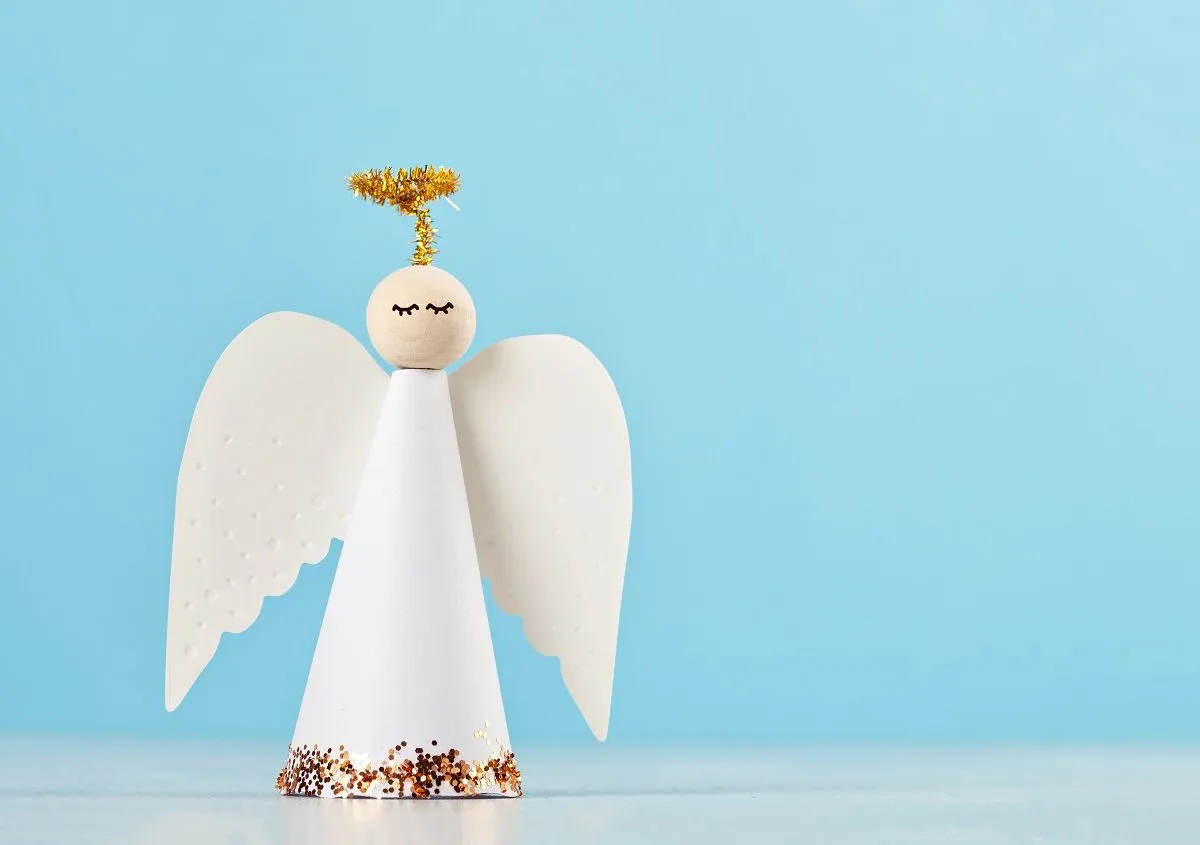 różne aniołki z butelek inspiracje