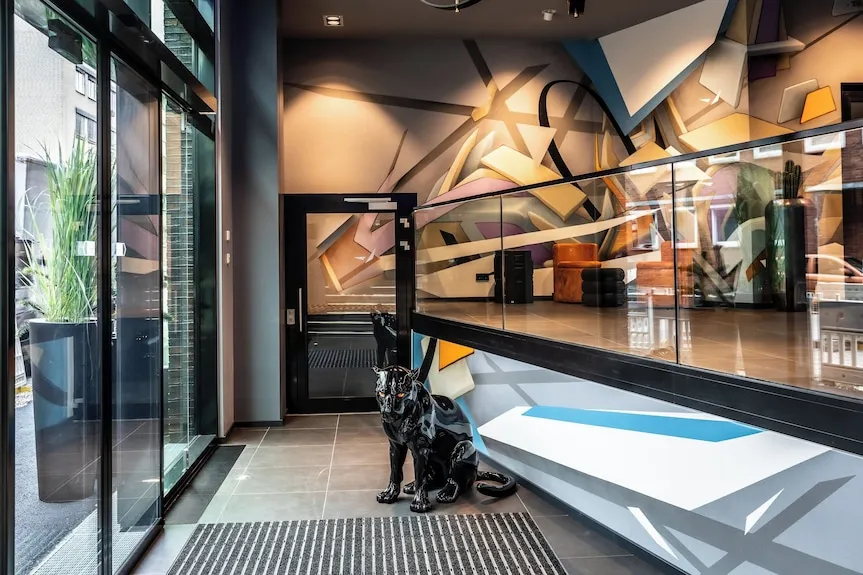 NYX Hotel Hamburg Lobby Kunst Design Interieur