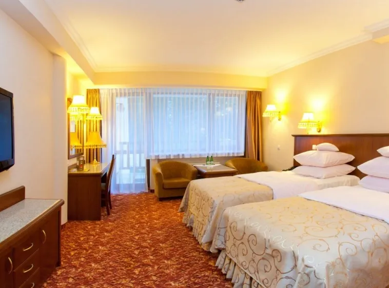 Wnętrze pokoju hotel Gołębiewski Karpacz