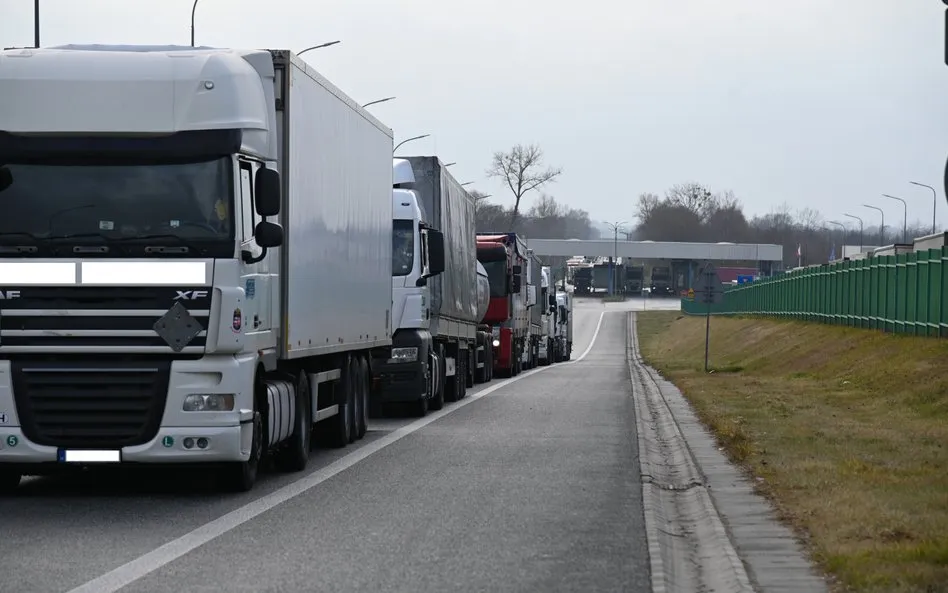 ciężarówka na granicy polskiej