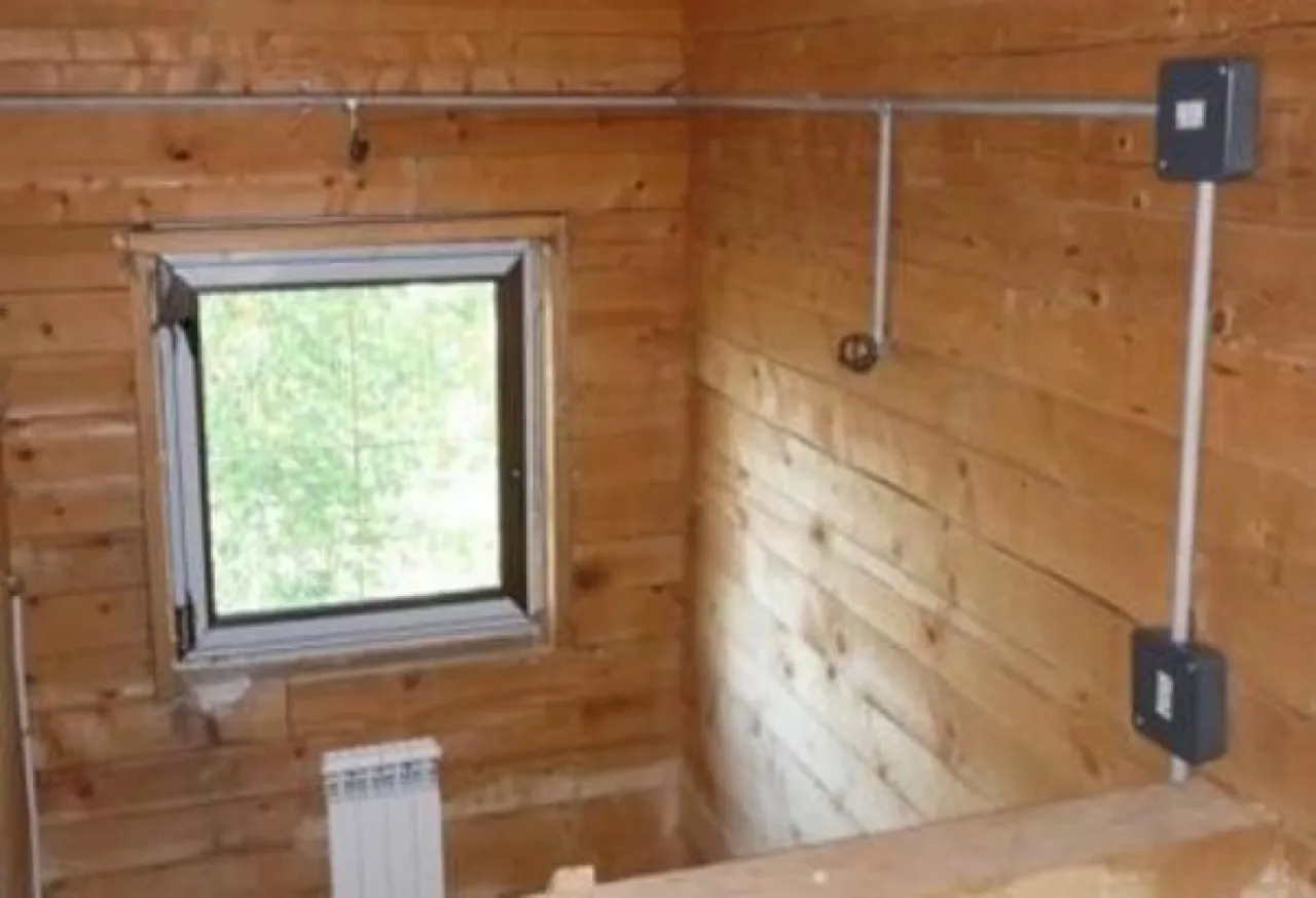 Fotowoltaika i ogrzewanie elektryczne w domu drewnianym