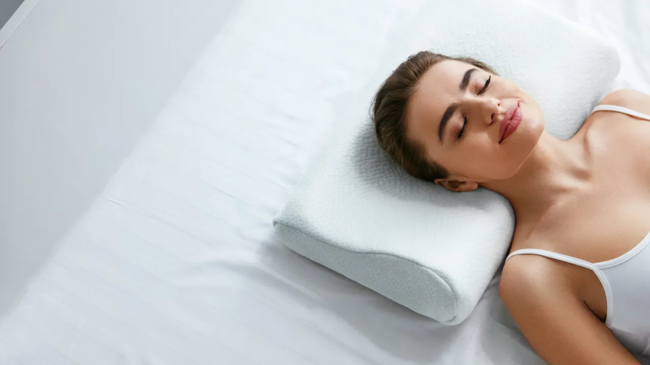 porównanie poduszek ortopedycznych różne kształty i materiały