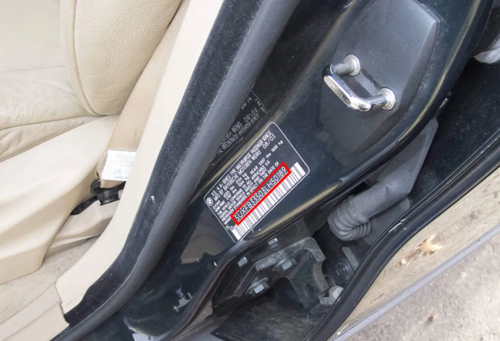 lokalizacja numeru vin w samochodzie