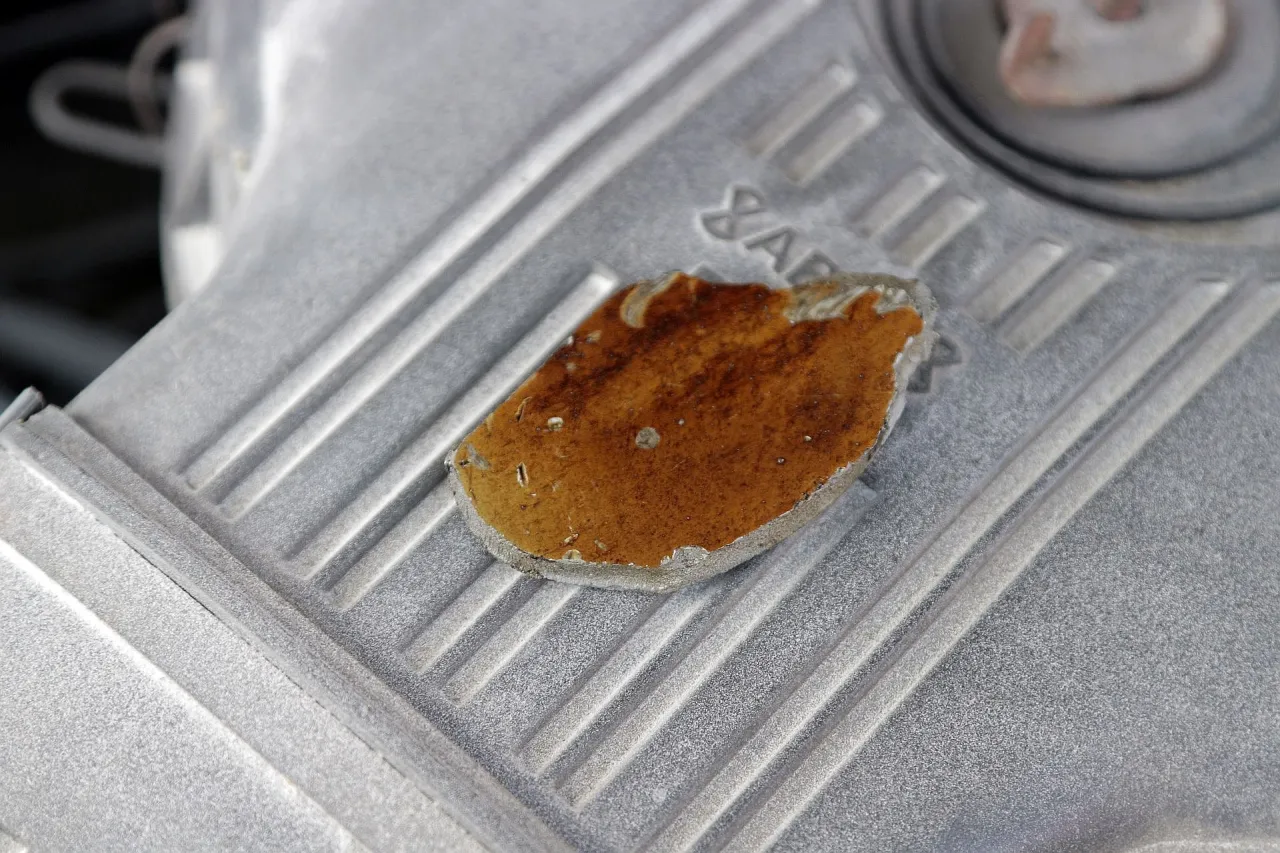 zatarty silnik przekr&oacute;j