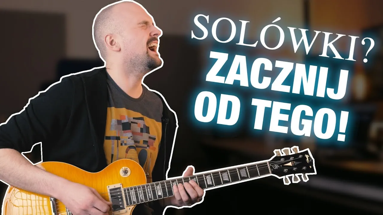 początkujący gitarzysta elektryczny gra solówkę