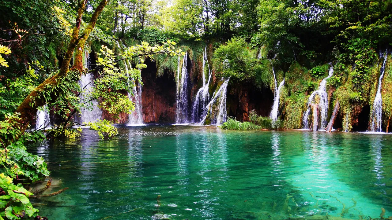 Jeziora Plitwickie wodospady