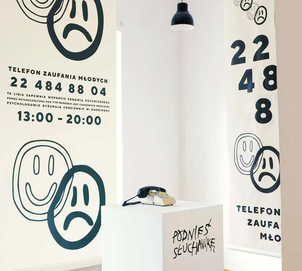 Telefon zaufania logo lub ludzie rozmawiający z psychologiem