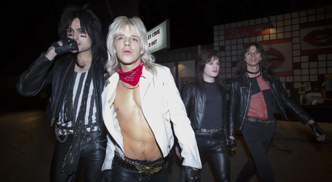 kadr z filmu The Dirt Mötley Crüe