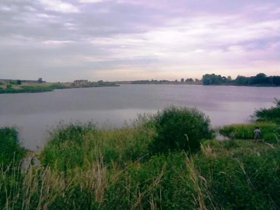 Jezioro Czarne Czarnowo Duże plaża wędkarstwo