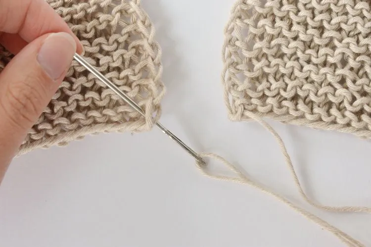 Zdjęcie Jak wszyć zamek do swetra na drutach, aby uniknąć błędów i uzyskać idealny efekt