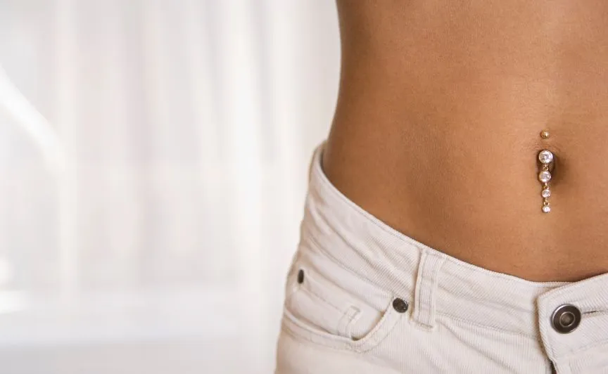 kalendarz gojenia kolczyka w pępku