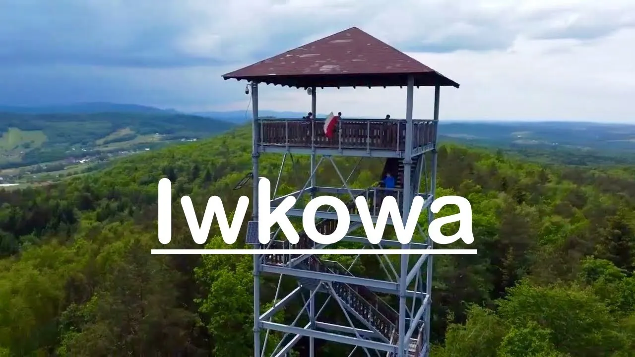 spiralna wieża widokowa Iwkowa