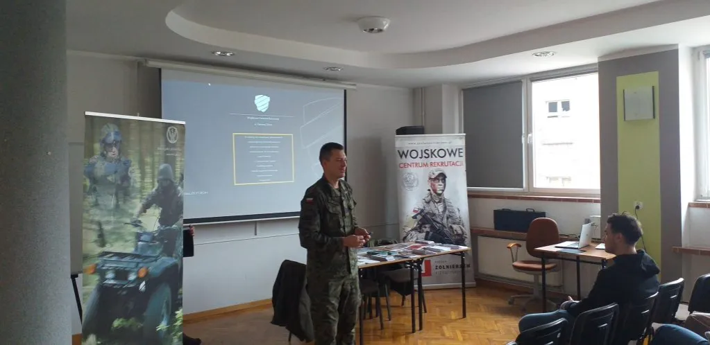 Wojskowe Centrum Rekrutacji wnętrze