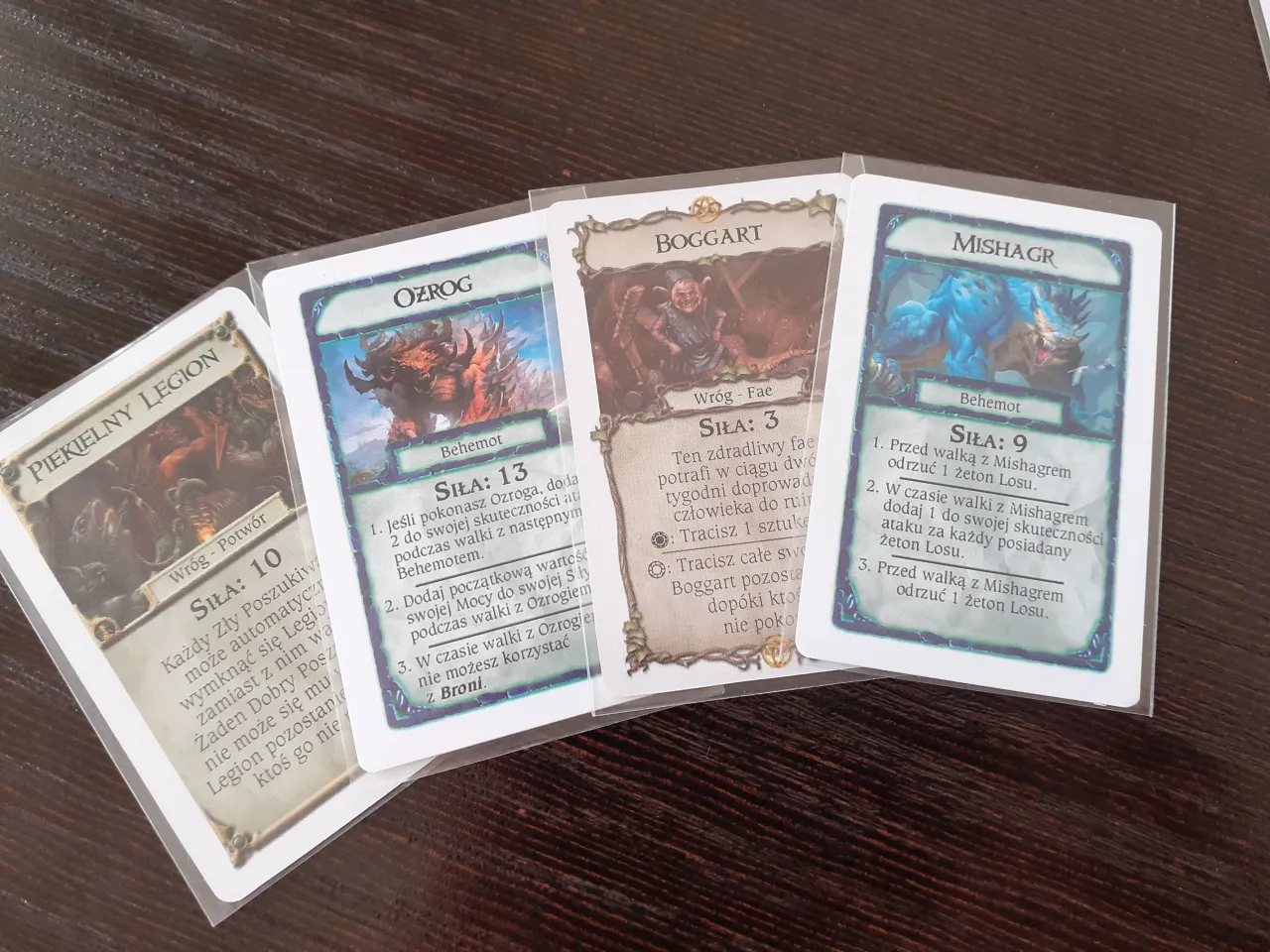 Talisman Magia i Miecz Karty Nieszczęść przykłady